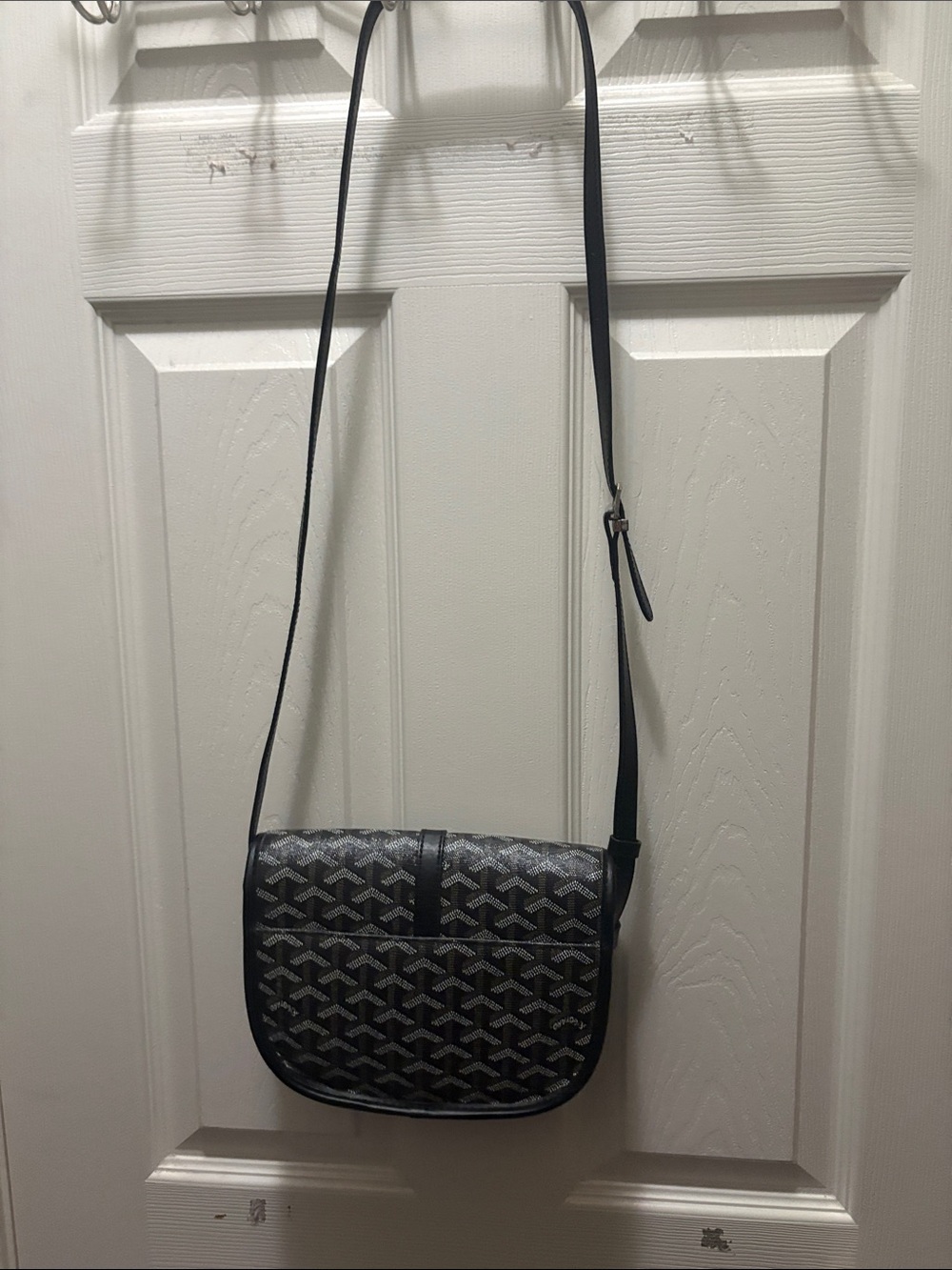 Crossbody Bag - Picture 3 of 6